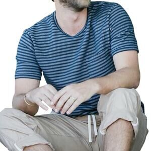 Outerknown Pagoda Stripe Pocket Tee Shirt Men's Large Blue 100% Organic Cotton